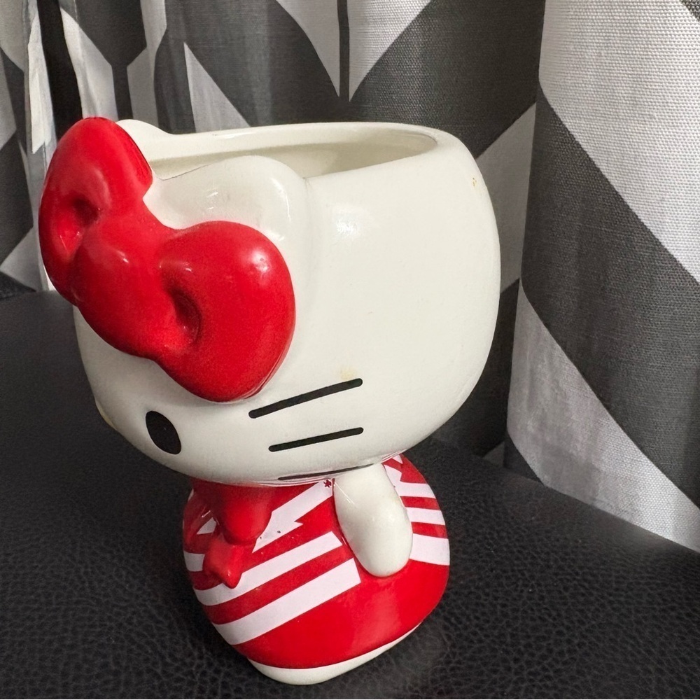 Hello kitty Candy Cane mug New - Picture 2 of 5